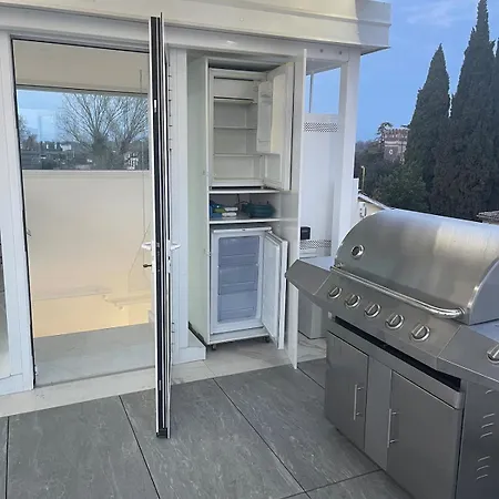 דירה Vista Con Terrazza Esclusiva לאזיסה