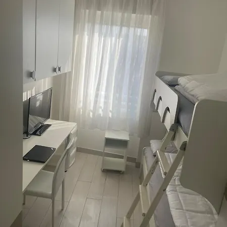 Vista Con Terrazza Esclusiva דירה